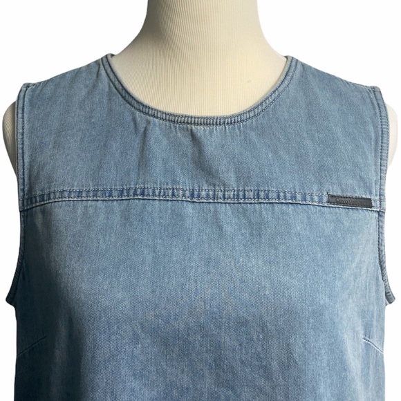Calvin Klein sleeveless blue jean blouse 🧩 - Picture 4 of 10